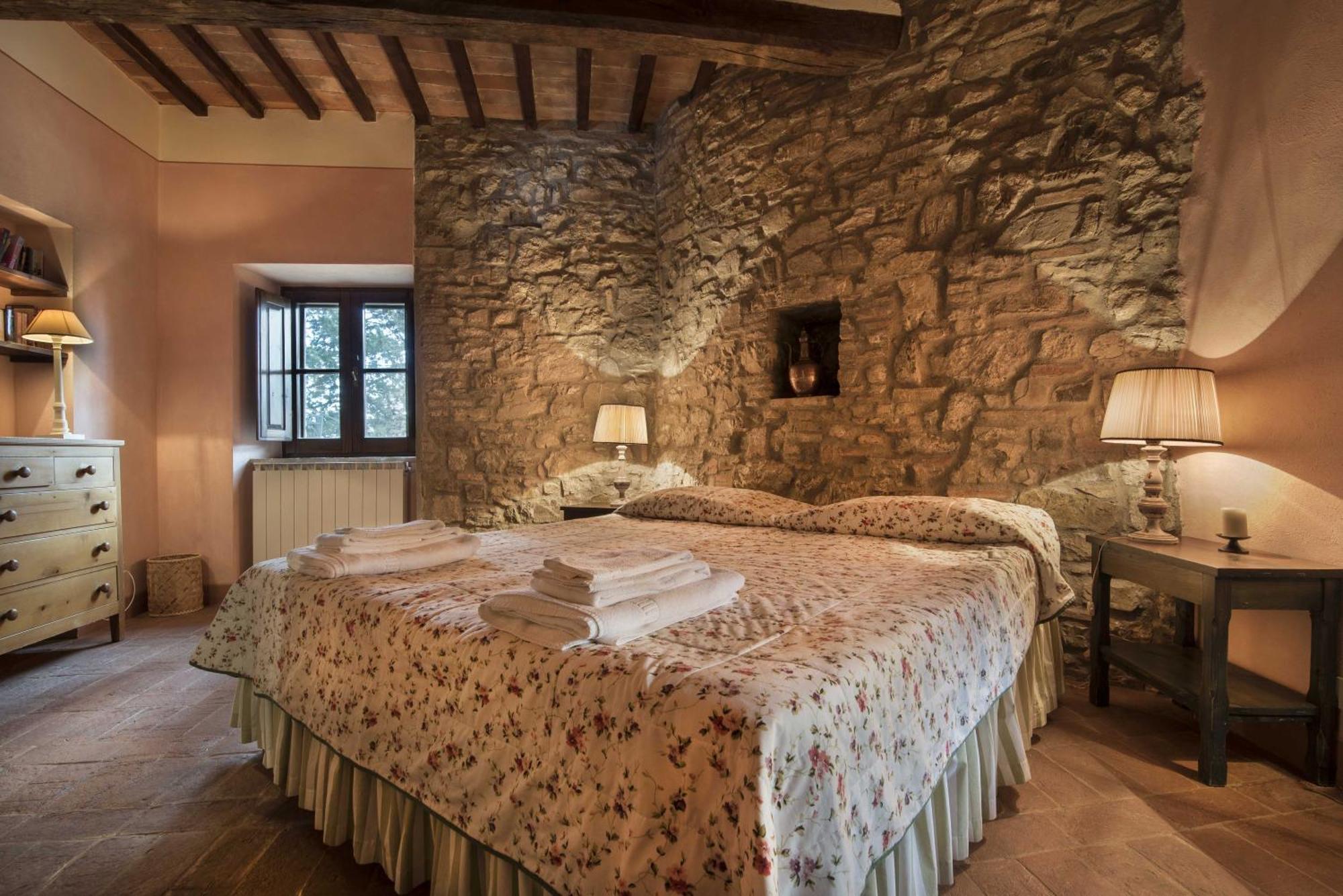 Borgo Di Camporsevoli Villa Bagian luar foto