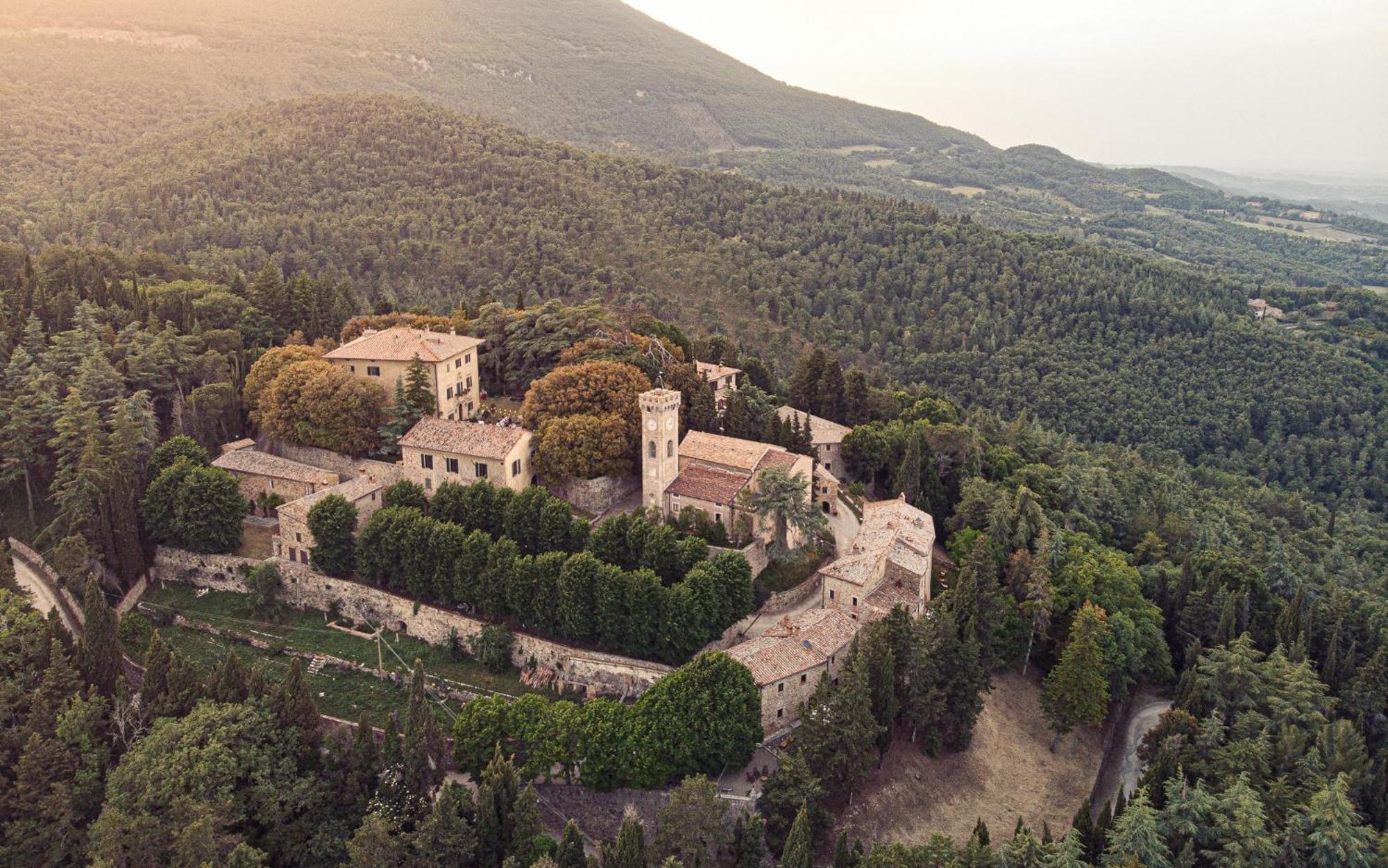 Borgo Di Camporsevoli Villa Bagian luar foto