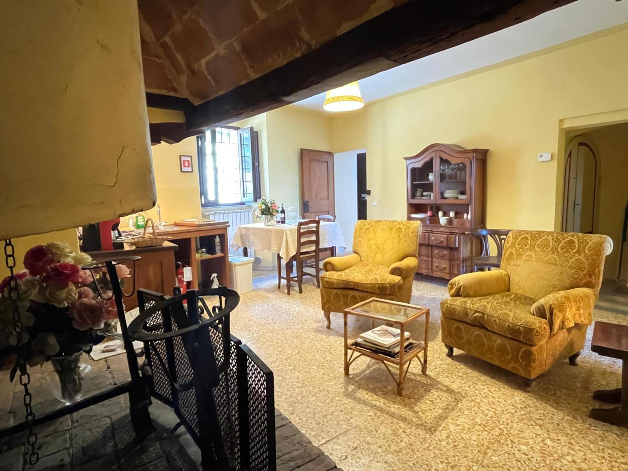 Borgo Di Camporsevoli Villa Bagian luar foto
