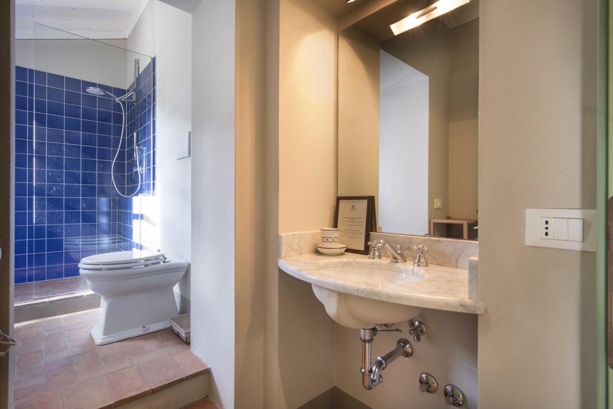 Borgo Di Camporsevoli Villa Bagian luar foto