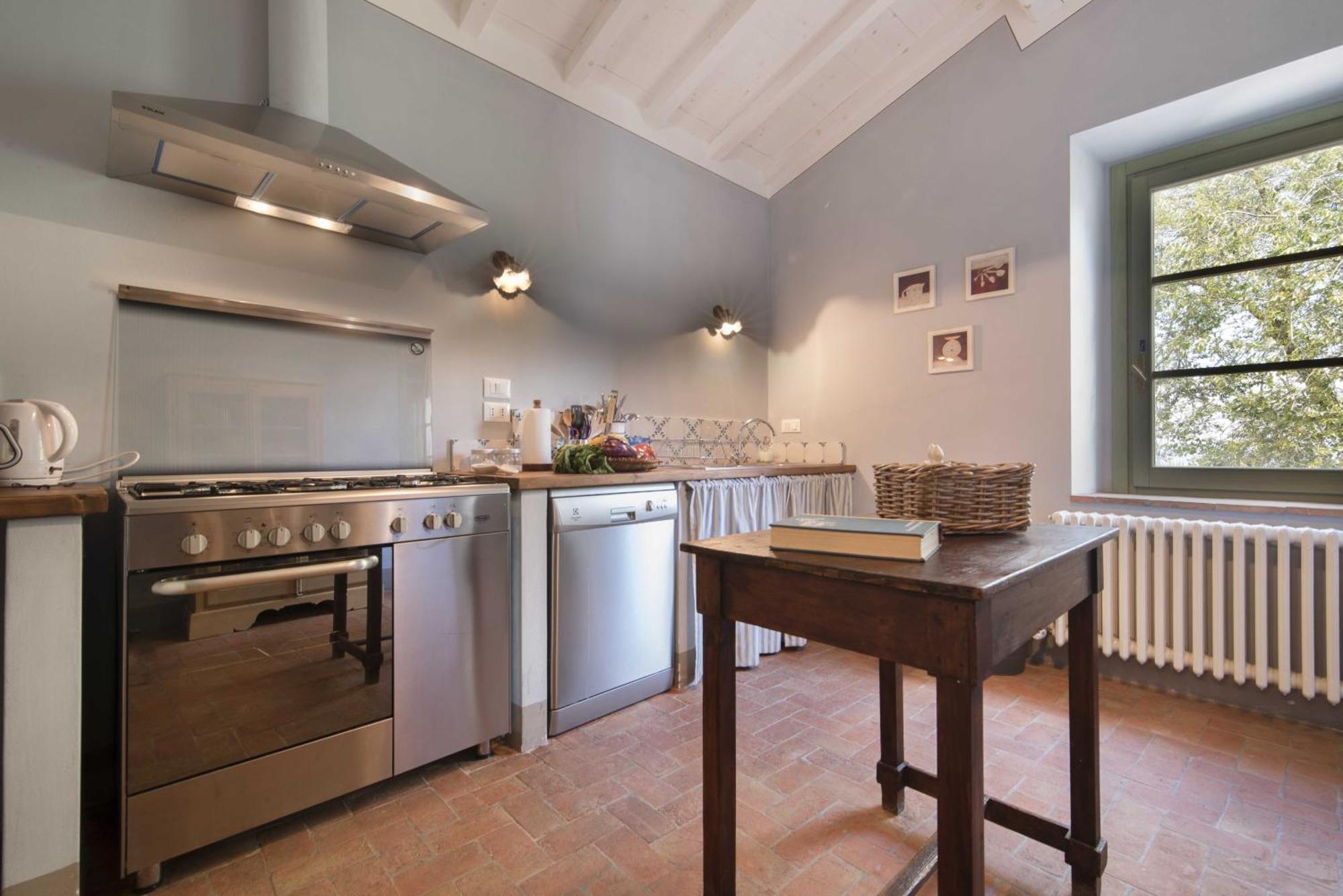 Borgo Di Camporsevoli Villa Bagian luar foto