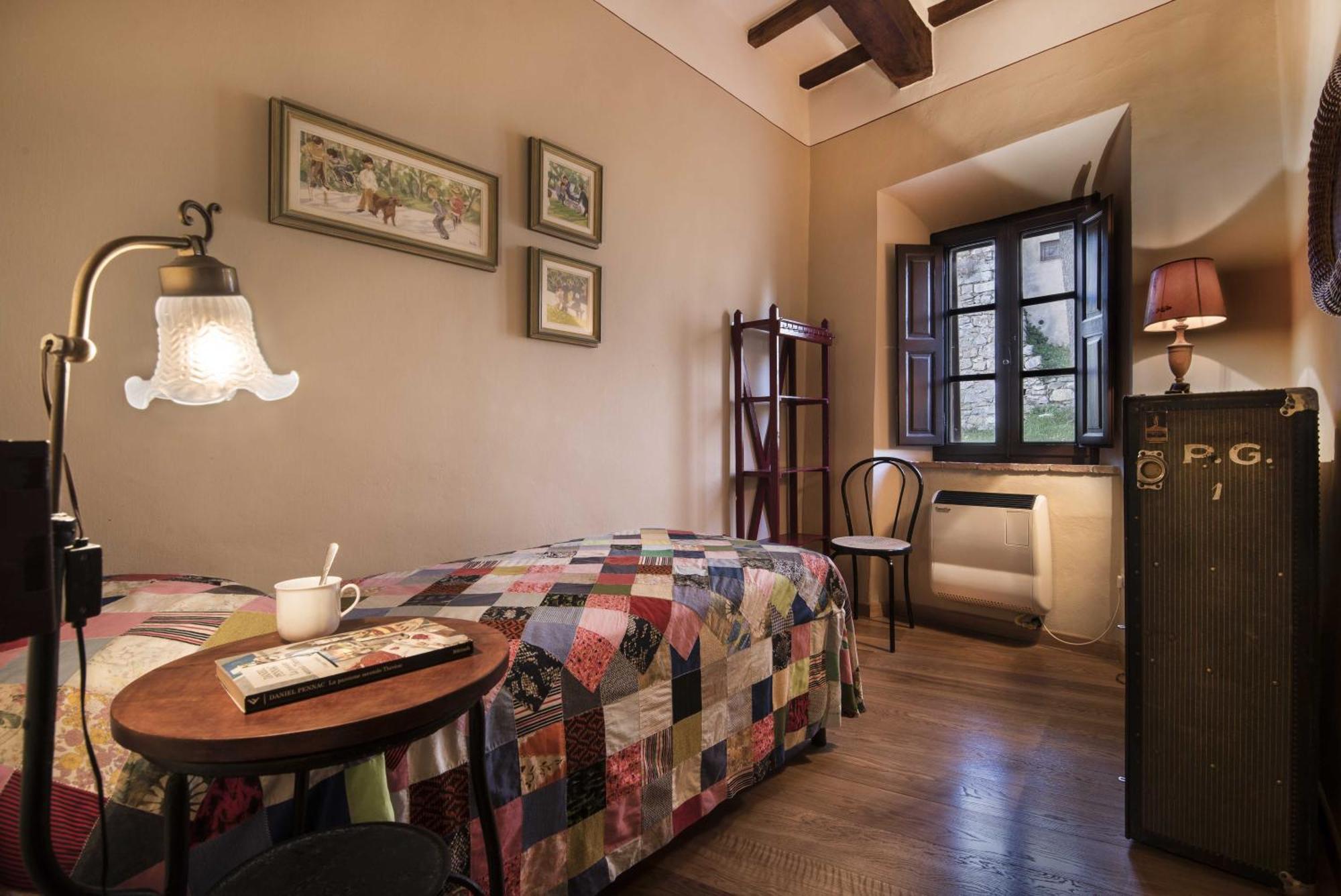 Borgo Di Camporsevoli Villa Bagian luar foto