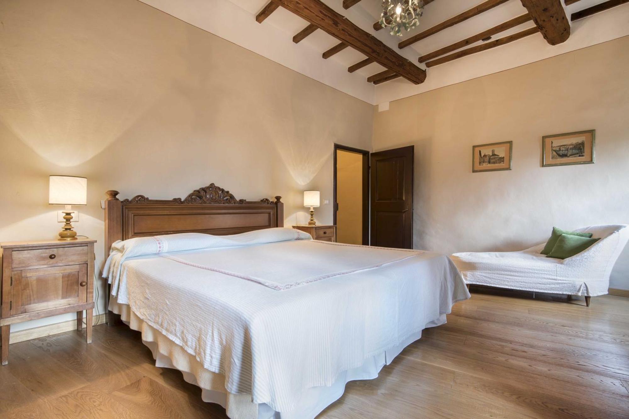 Borgo Di Camporsevoli Villa Bagian luar foto
