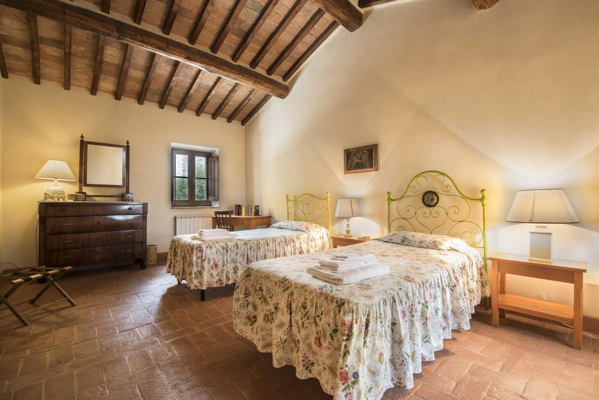 Borgo Di Camporsevoli Villa Bagian luar foto